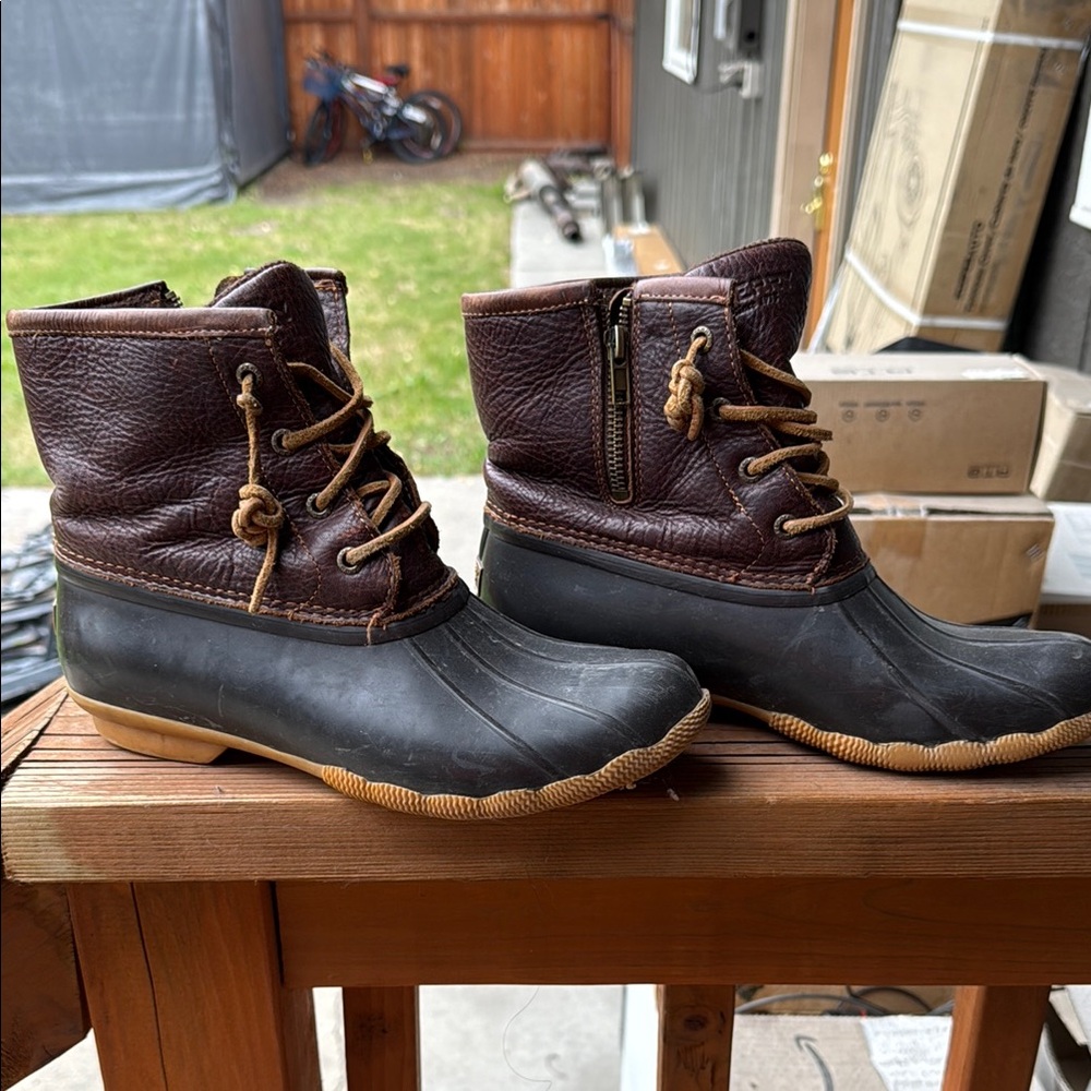 Sperry Brown and Black Winter Rain Boots 8.5